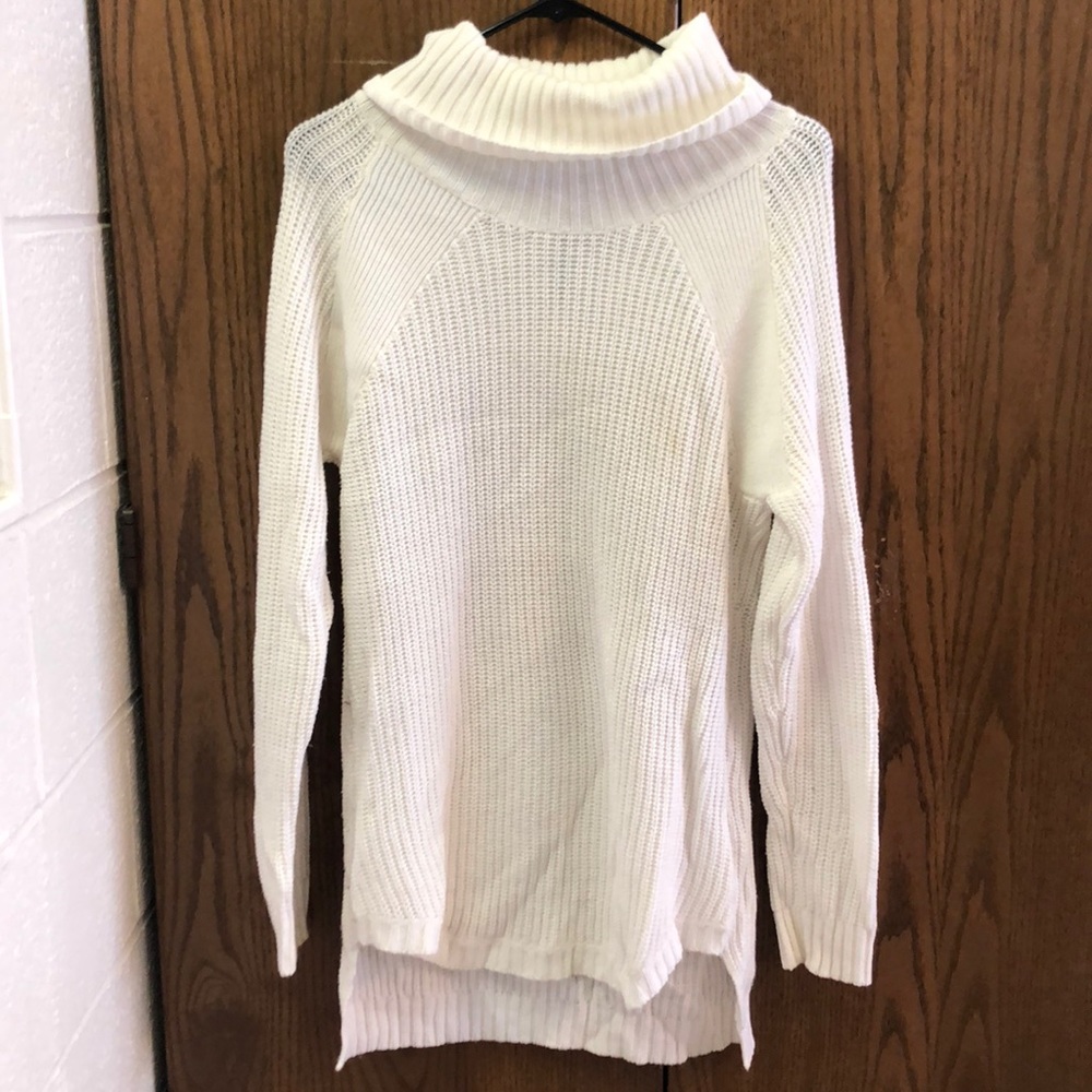 White Long Knit Turtleneck